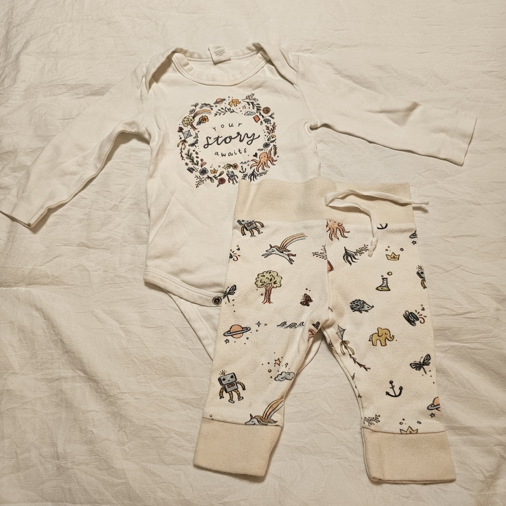 Little Nature Lover Long Sleeve Onesie and Pant Organic Set - your story awaits